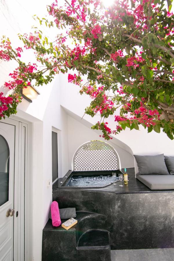Sensia Luxury Apartment With Hot Tub Οία Εξωτερικό φωτογραφία